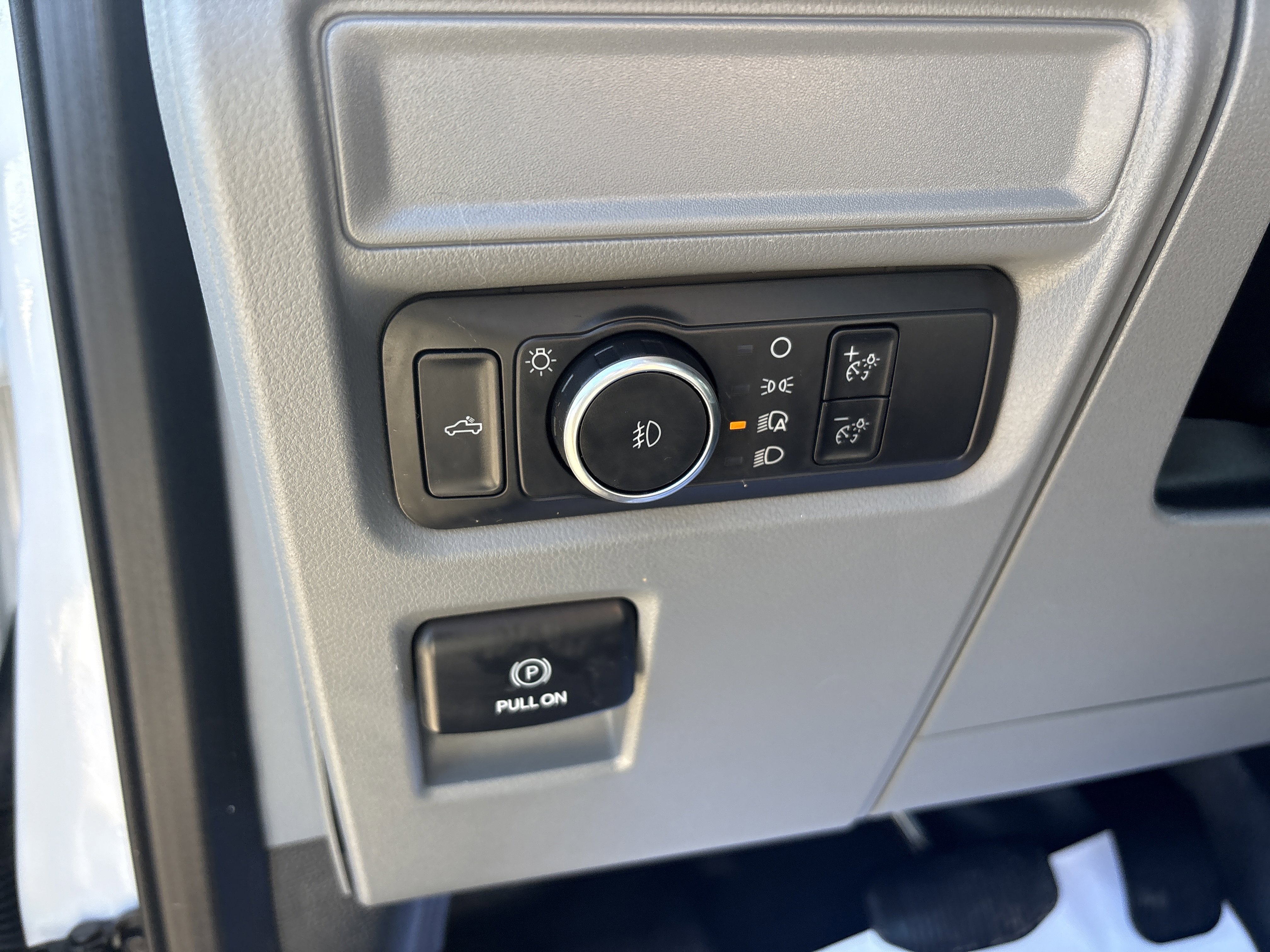 Used 2022 Ford F150 XL w/ Equipment Group 101A High image 9