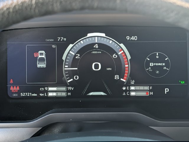 Used 2024 Toyota Tundra Platinum AWD/4WD image 22