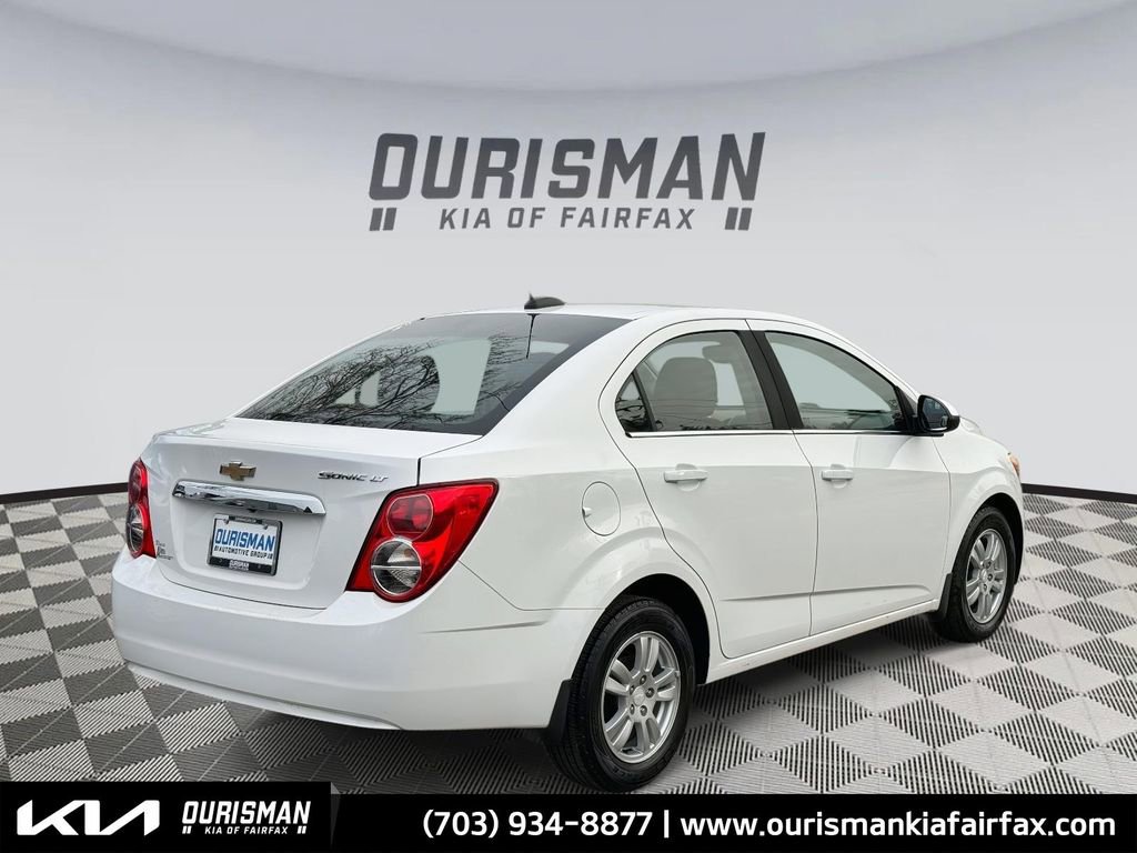 Used 2015 Chevrolet Sonic LT image 3
