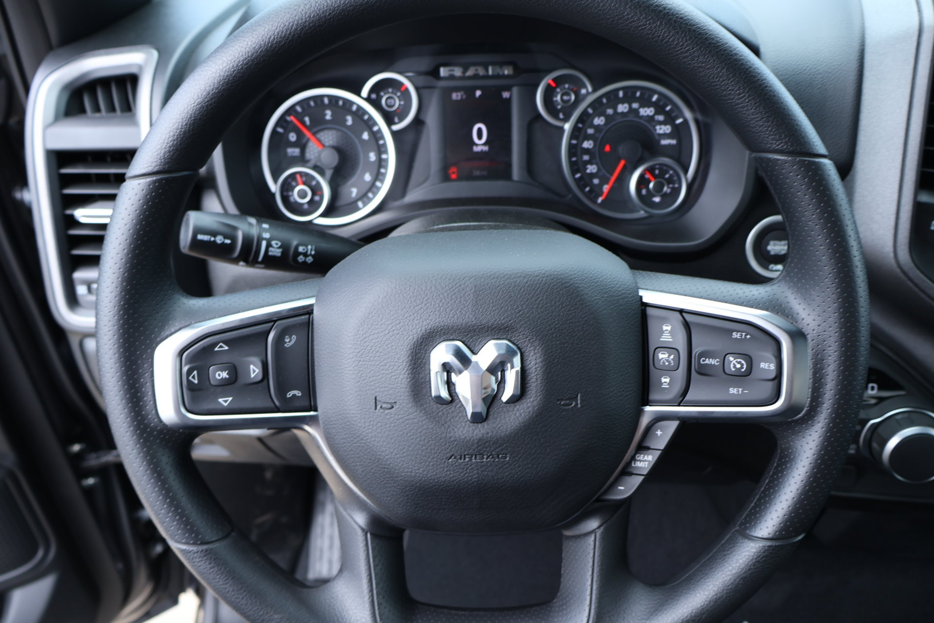New 2026 RAM 1500 Express AWD/4WD image 3