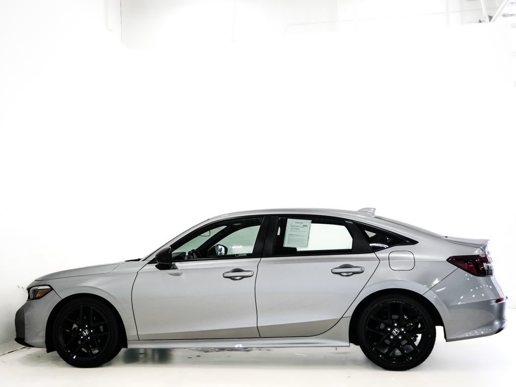 Used 2025 Honda Civic Sport image 5