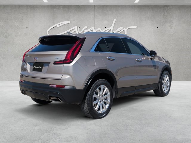 Certified 2023 Cadillac XT4 Luxury w/ Cold Weather Package image 12
