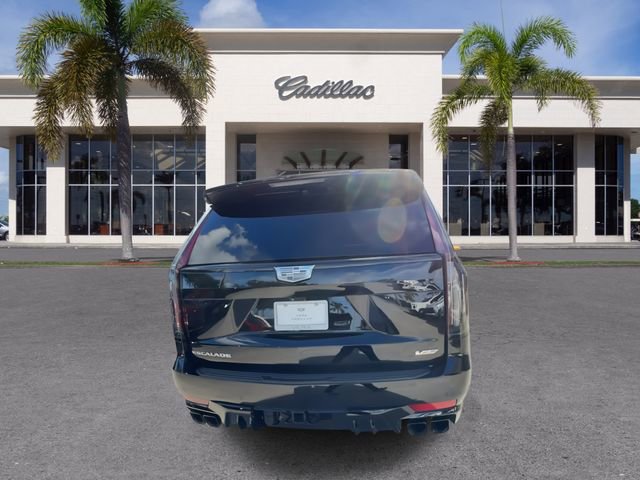 Certified 2023 Cadillac Escalade V AWD/4WD image 13