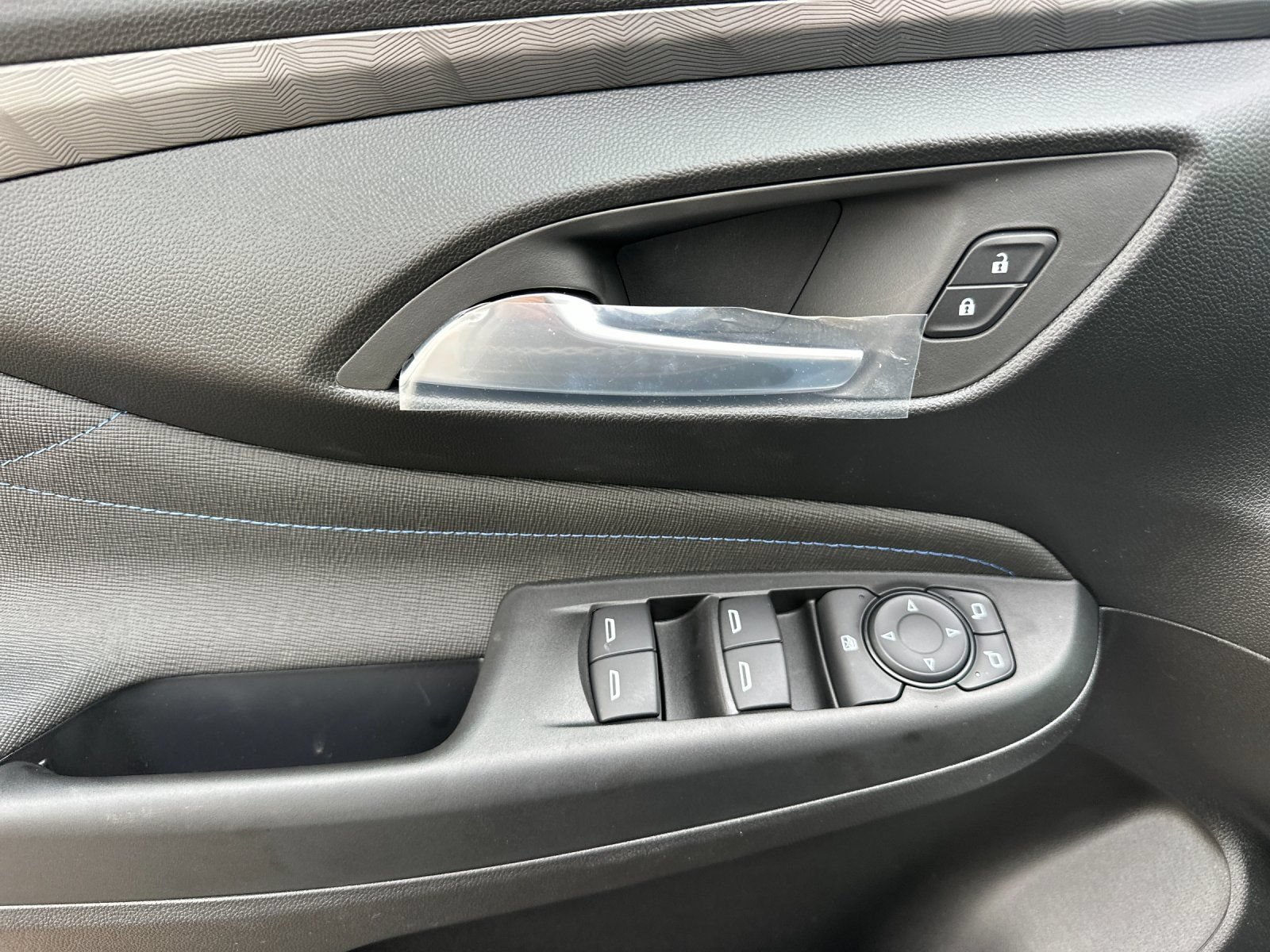 New 2026 Buick Envista Sport Touring w/ Convenience I Package FWD image 11