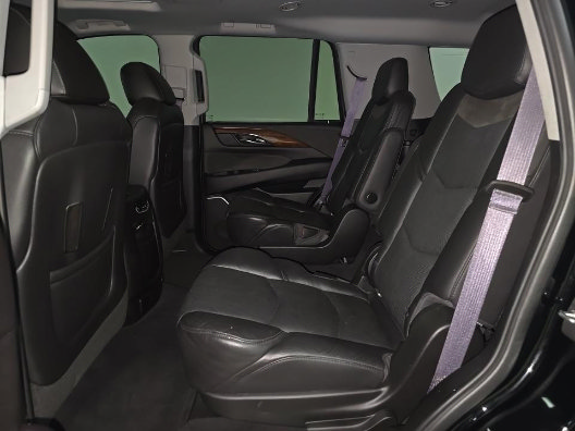 Used 2016 Cadillac Escalade Luxury RWD image 10