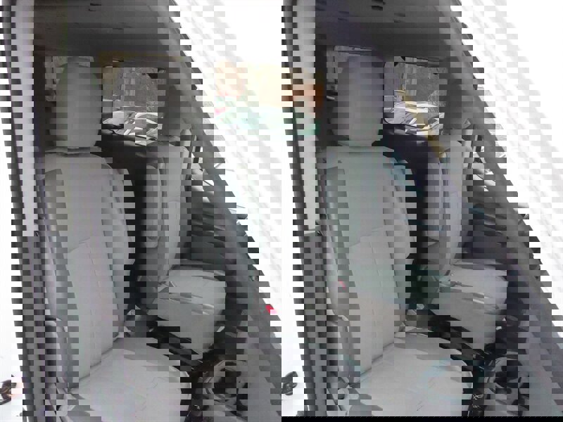 Used 2016 Nissan NV 3500 S image 19