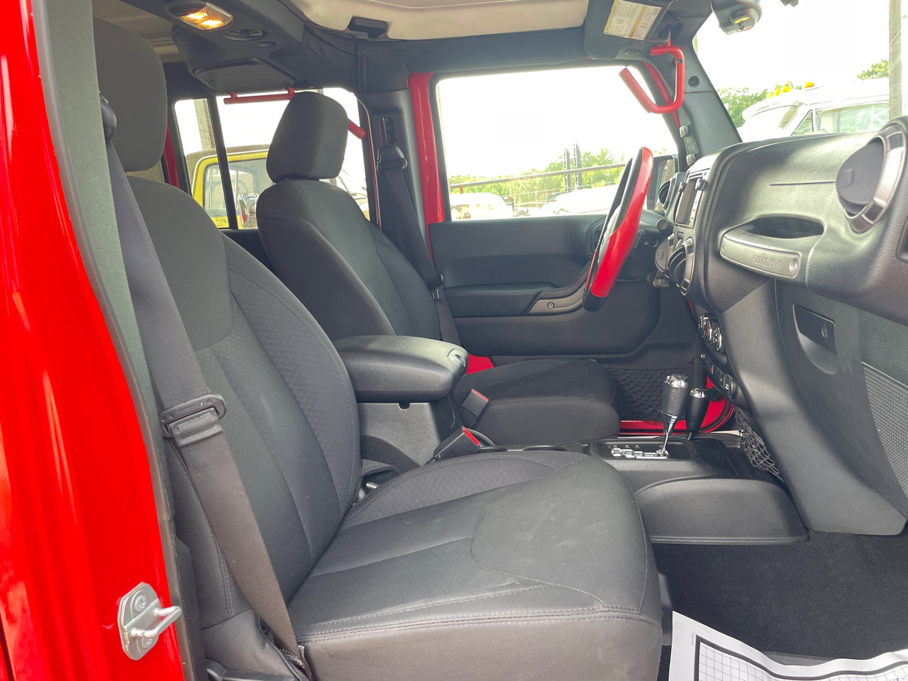 Used 2018 Jeep Wrangler Unlimited Sport S image 18