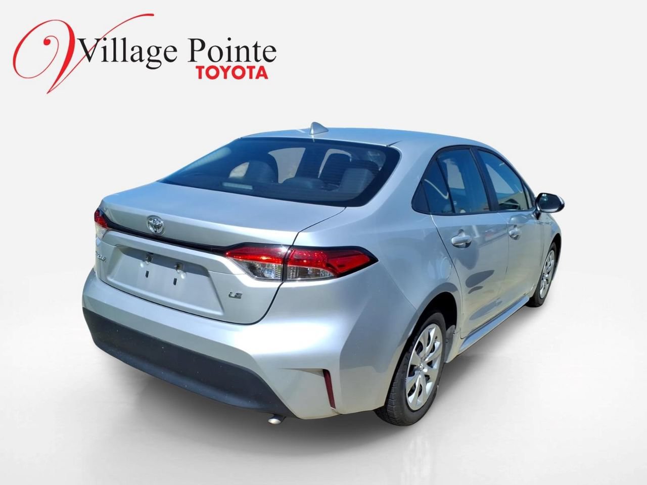 Used 2024 Toyota Corolla LE FWD image 3