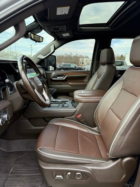 Used 2024 GMC Sierra 3500 Denali w/ Denali Reserve Package image 12