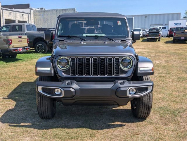 New 2026 Jeep Gladiator Sport AWD/4WD image 3