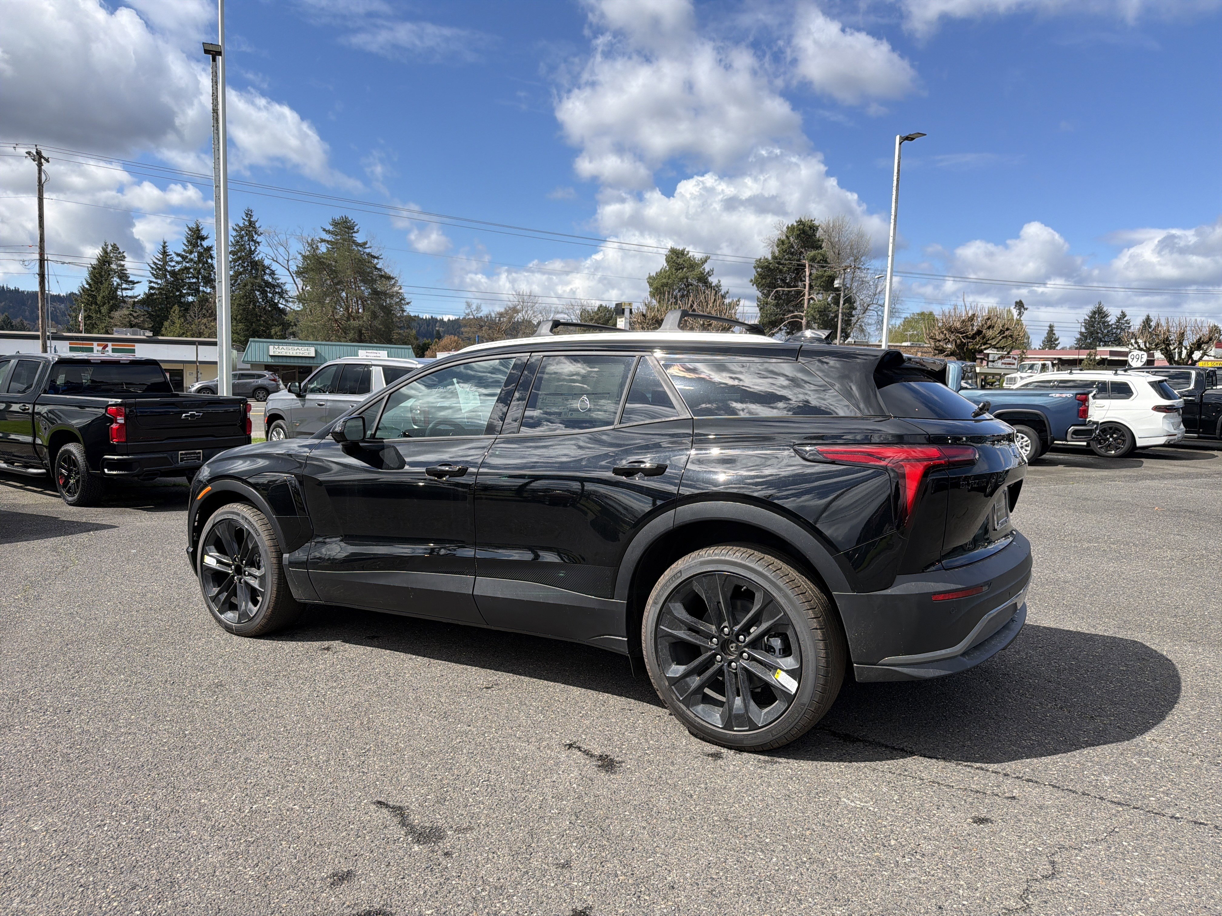 New 2026 Chevrolet Blazer EV LT w/ LPO, Blackout Package AWD/4WD image 3