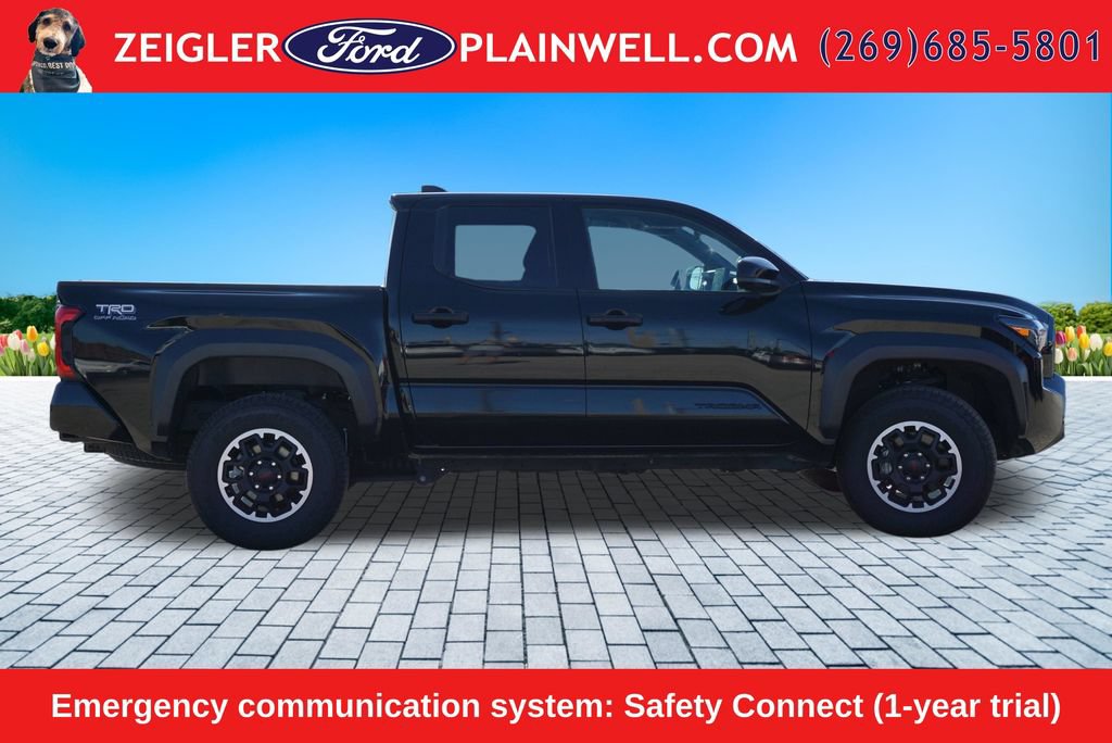 Used 2025 Toyota Tacoma TRD Off-Road AWD/4WD image 6
