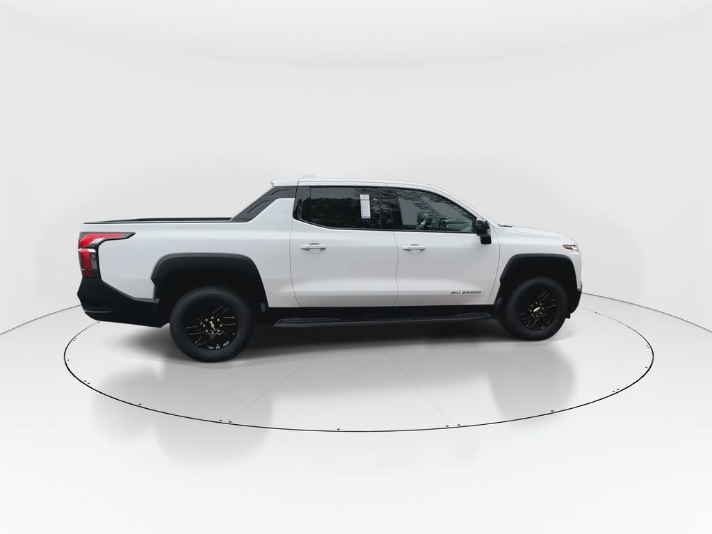 New 2025 Chevrolet Silverado EV LT image 8