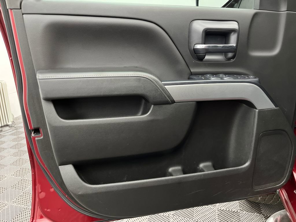 Used 2018 Chevrolet Silverado 1500 LT w/ All Star Edition image 18