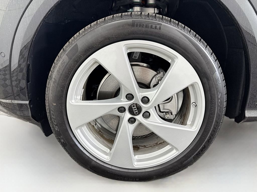 Used 2025 Audi Q5 Premium Plus w/ Premium Plus image 31