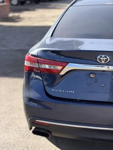 Used 2018 Toyota Avalon XLE w/ Carpet Mat Package FWD image 6