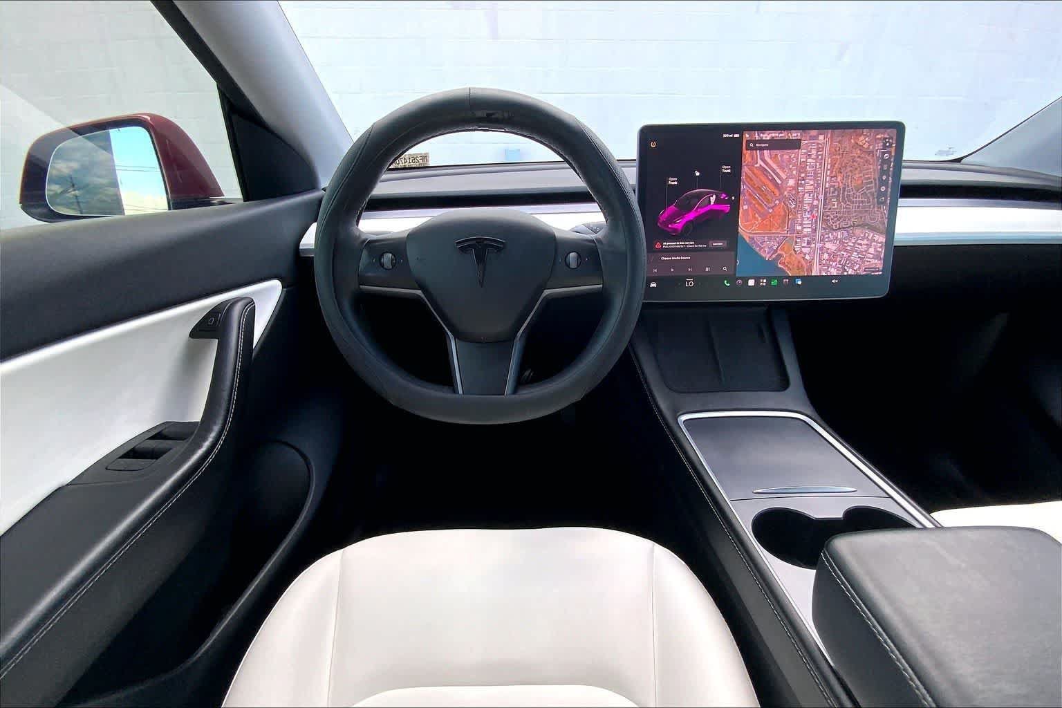 Used 2021 Tesla Model Y Long Range AWD/4WD image 14