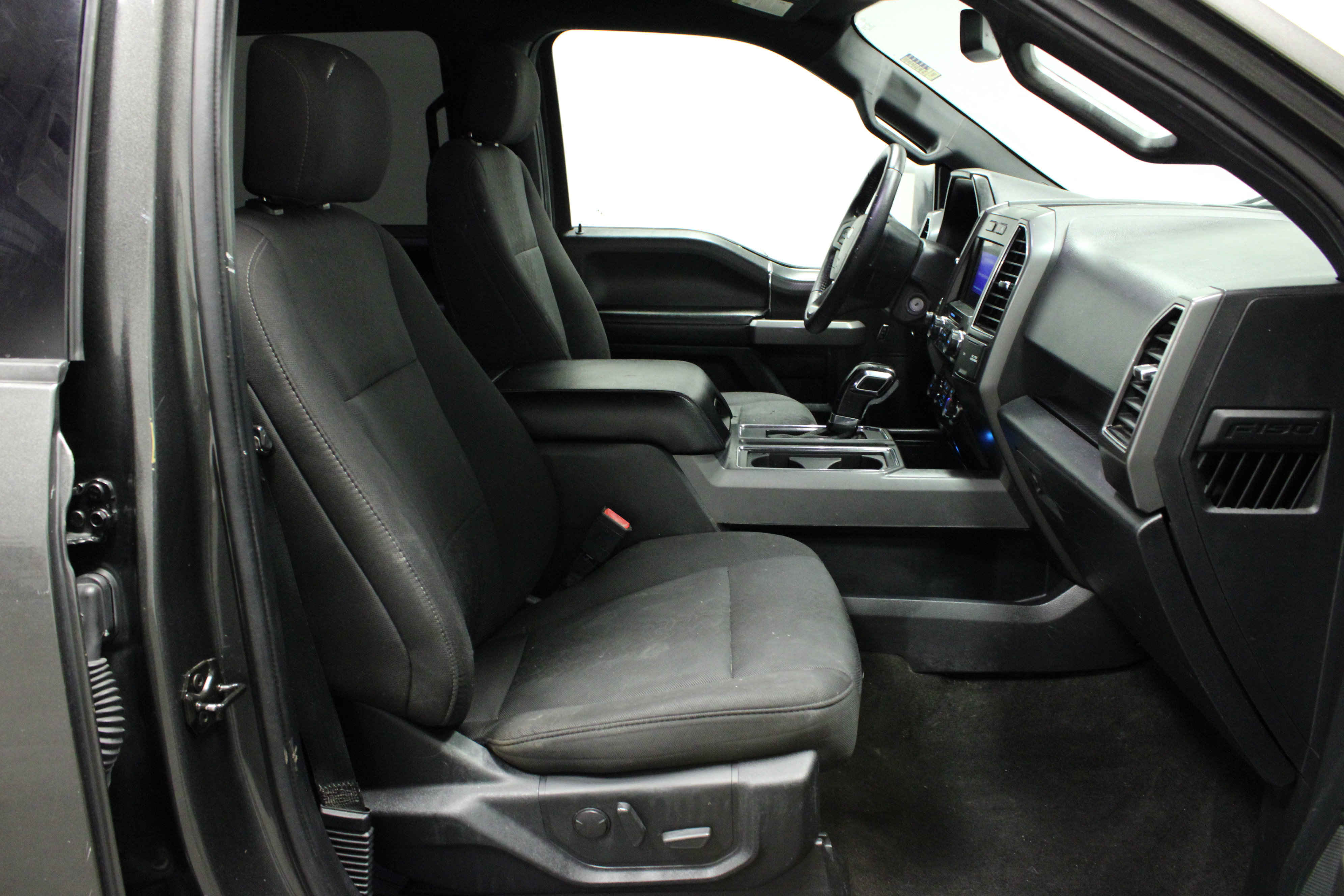 Used 2020 Ford F150 XLT w/ Equipment Group 302A Luxury image 17