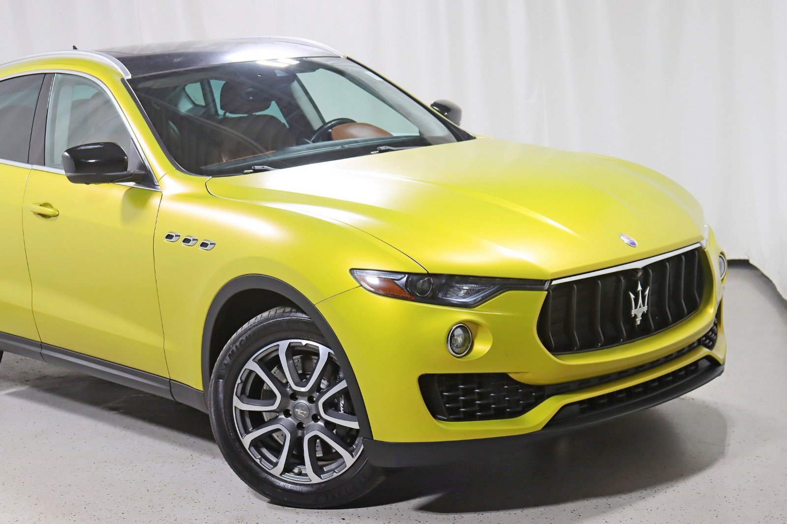 Used 2017 Maserati Levante S image 2