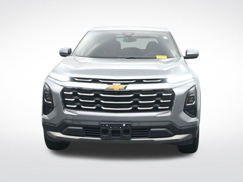 Used 2025 Chevrolet Equinox LT FWD image 3