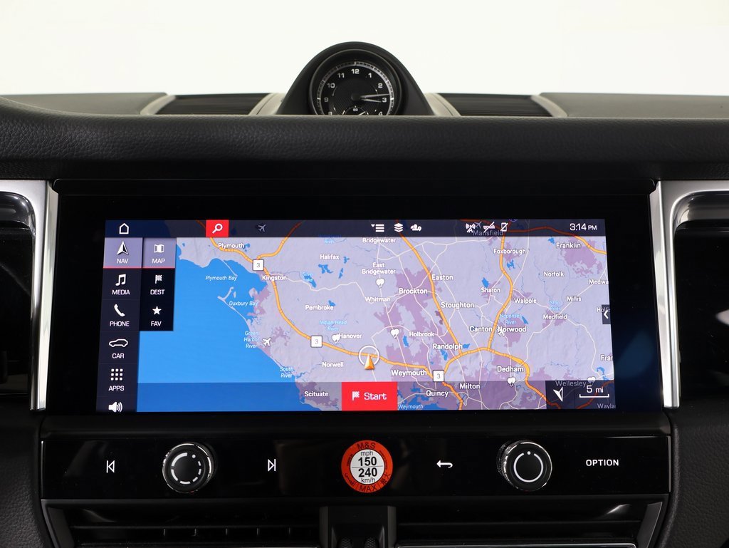 Used 2025 Porsche Macan image 16