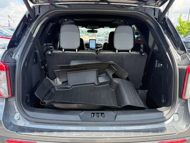 Certified 2023 Ford Explorer ST w/ Equipment Group 401A AWD/4WD image 30