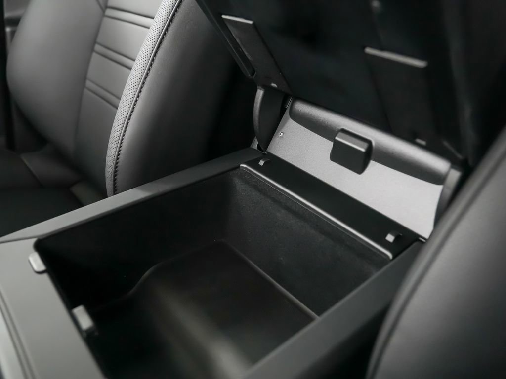 New 2026 Porsche Cayenne GTS AWD/4WD image 34
