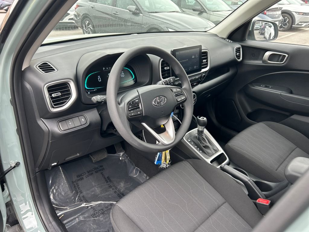 Used 2026 Hyundai Venue SE image 11