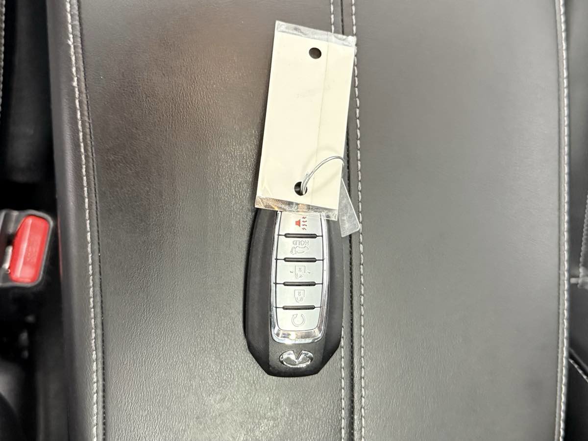 Used 2022 INFINITI QX60 Sensory image 42