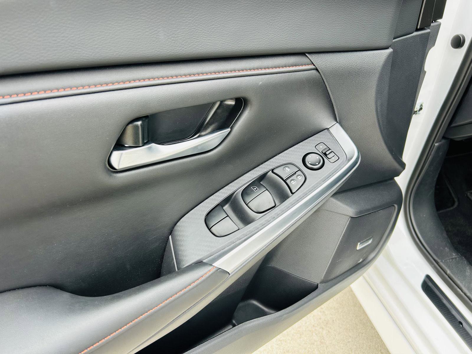 Used 2024 Nissan Sentra SR w/ SR Premium Package image 14