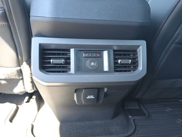 New 2025 Ford F350 Lariat image 21