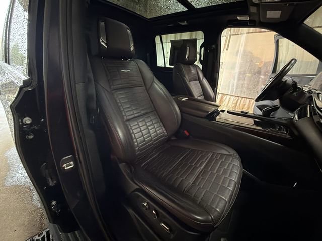 Certified 2022 Cadillac Escalade ESV Premium Luxury Platinum w/ Heavy-Duty Trailer Package AWD/4WD image 27