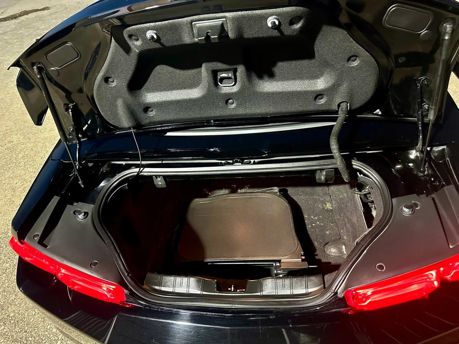 Used 2019 Chevrolet Camaro LT RWD image 45