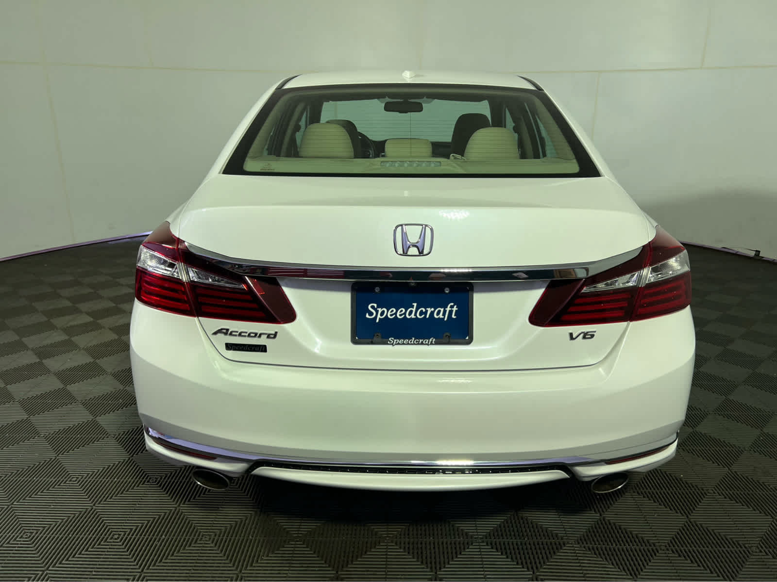 Used 2017 Honda Accord EX-L image 6