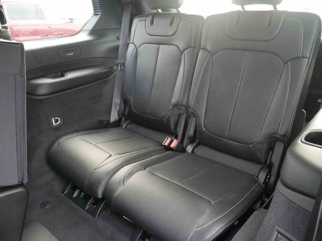 New 2025 Jeep Grand Cherokee L Overland w/ Advanced Protech Group III AWD/4WD image 18