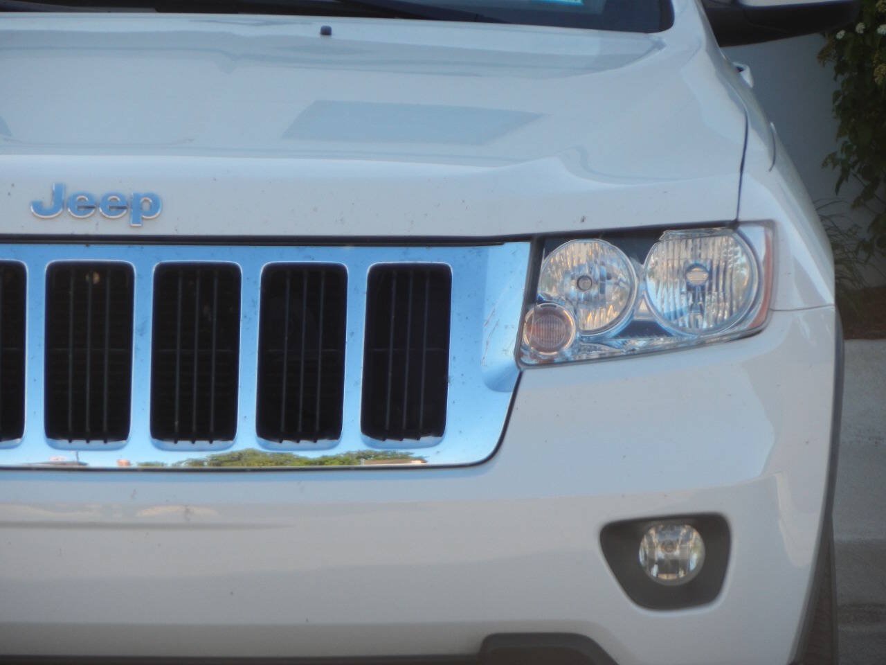 Used 2011 Jeep Grand Cherokee Laredo AWD/4WD image 10