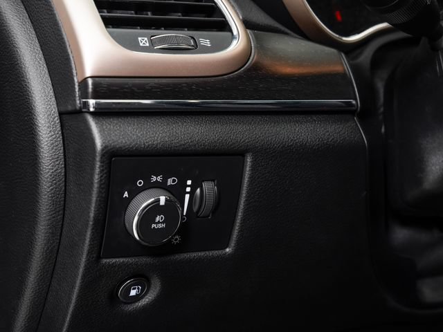 Used 2017 Jeep Grand Cherokee Limited w/ Luxury Group II AWD/4WD image 10