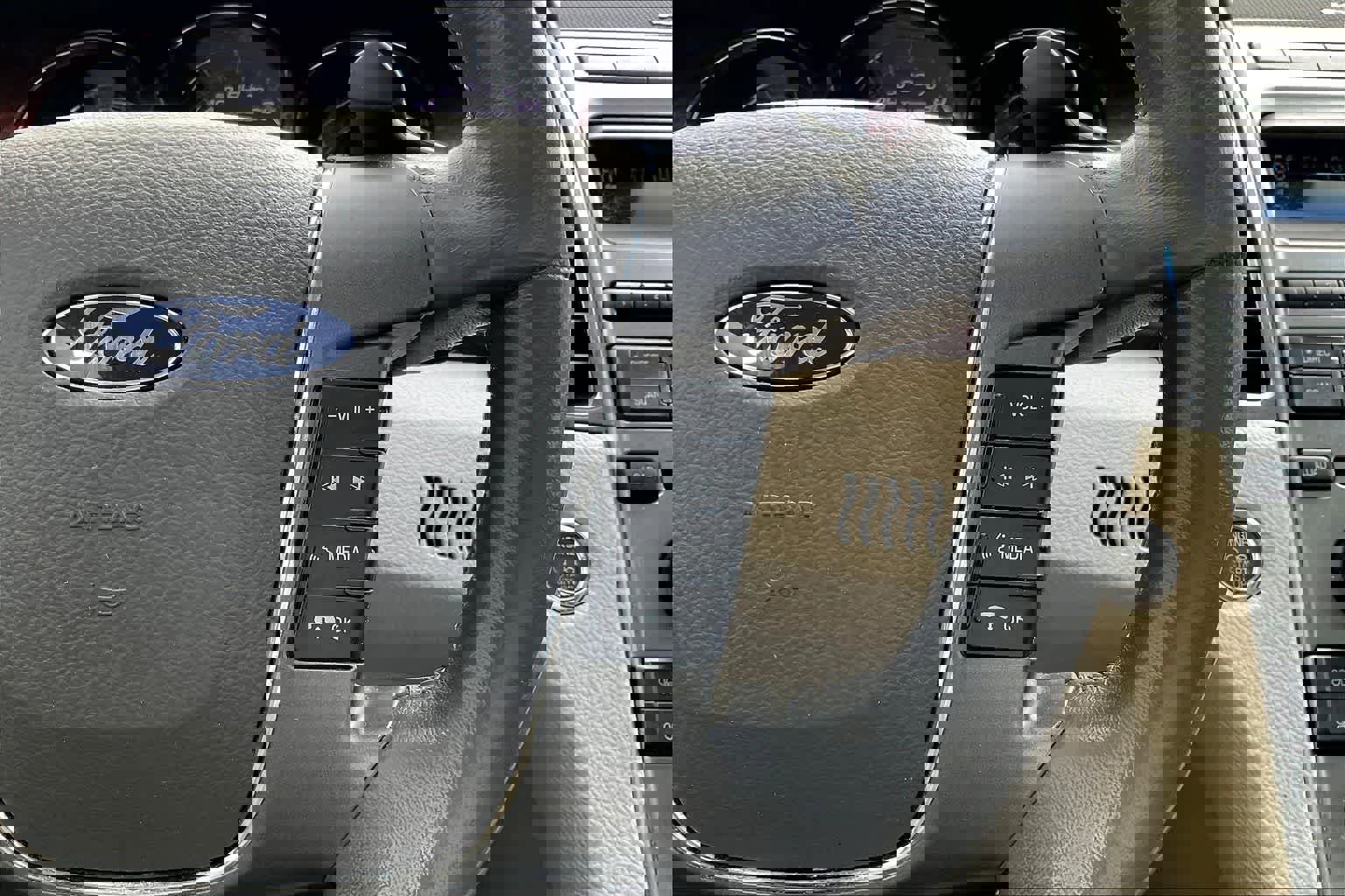 Used 2012 Ford Taurus Limited image 25