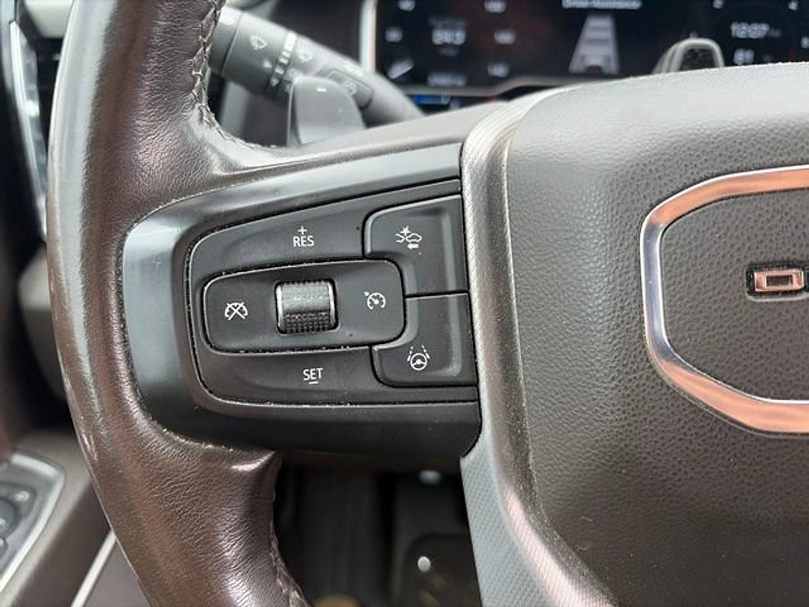 Used 2023 GMC Sierra 1500 Denali AWD/4WD image 15