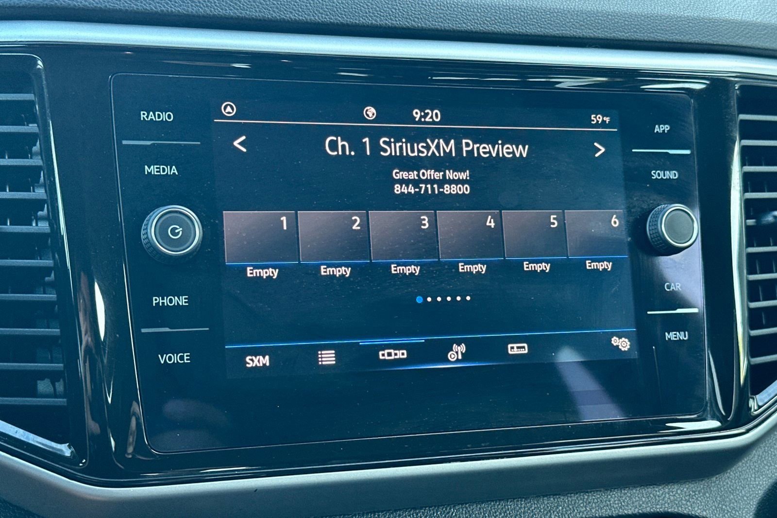 Certified 2022 Volkswagen Atlas SE image 19