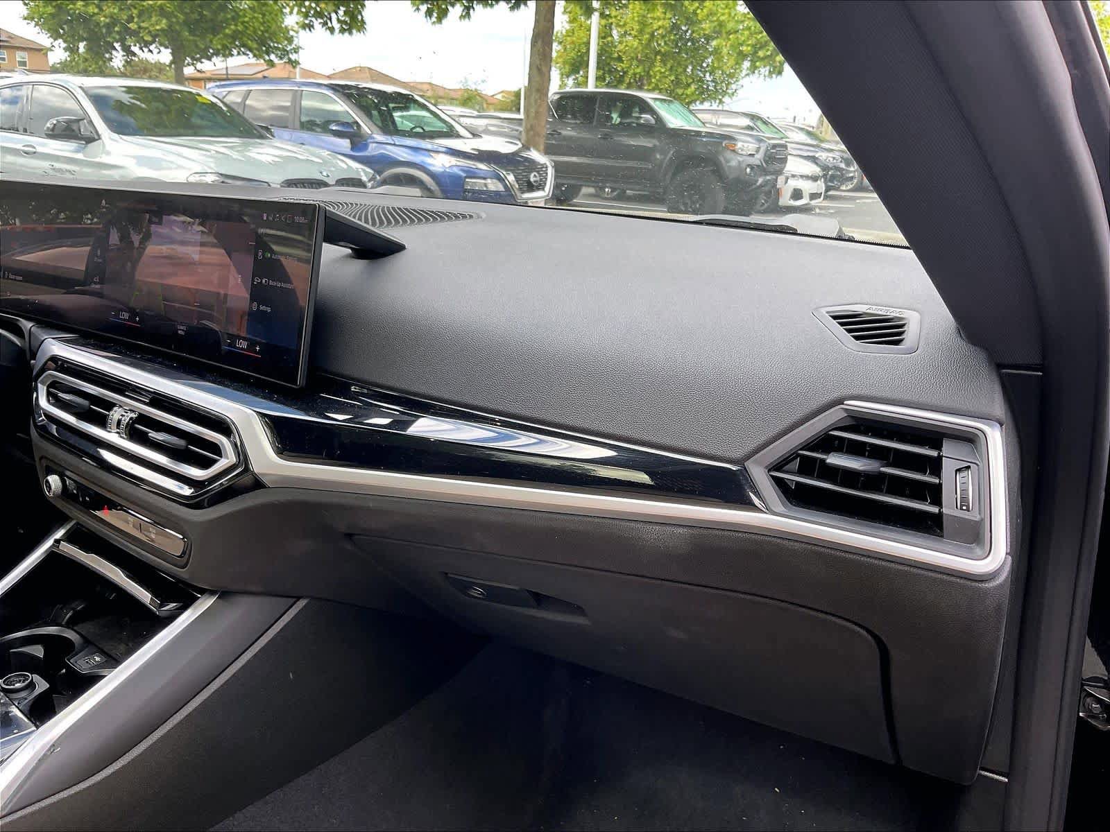 Used 2023 BMW 230i Coupe w/ Convenience Package image 17