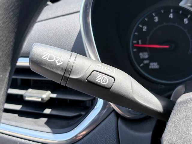 Used 2023 Chevrolet Equinox LT FWD image 14