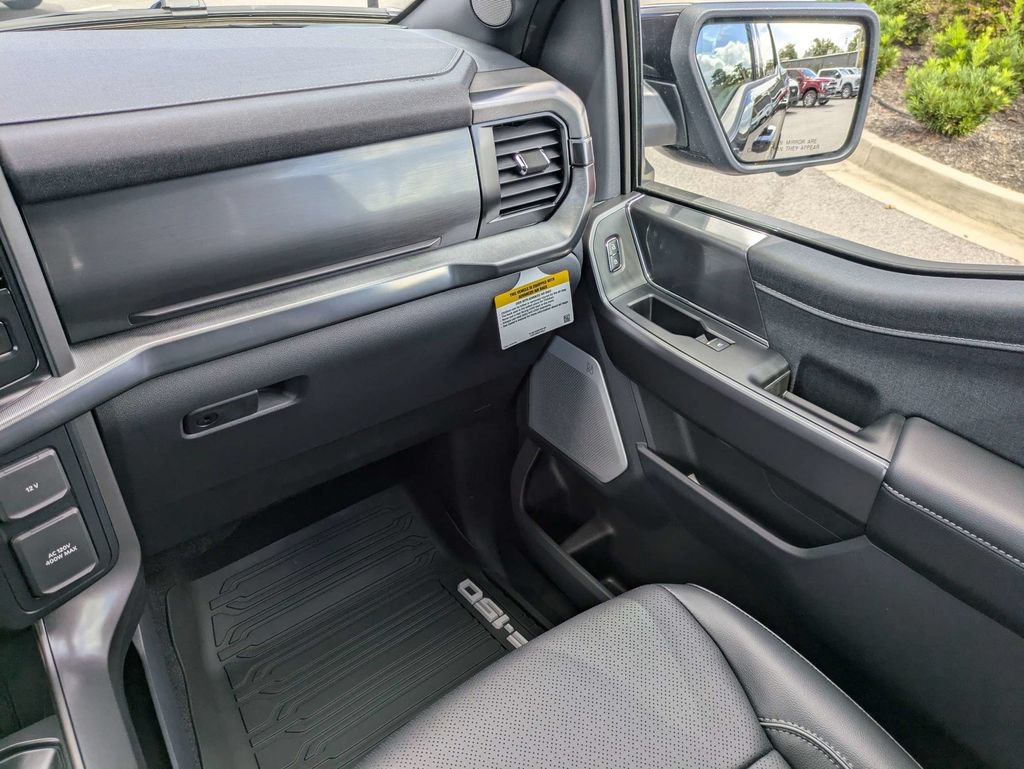 New 2026 Ford F150 Lariat w/ Equipment Group 502A High AWD/4WD image 17
