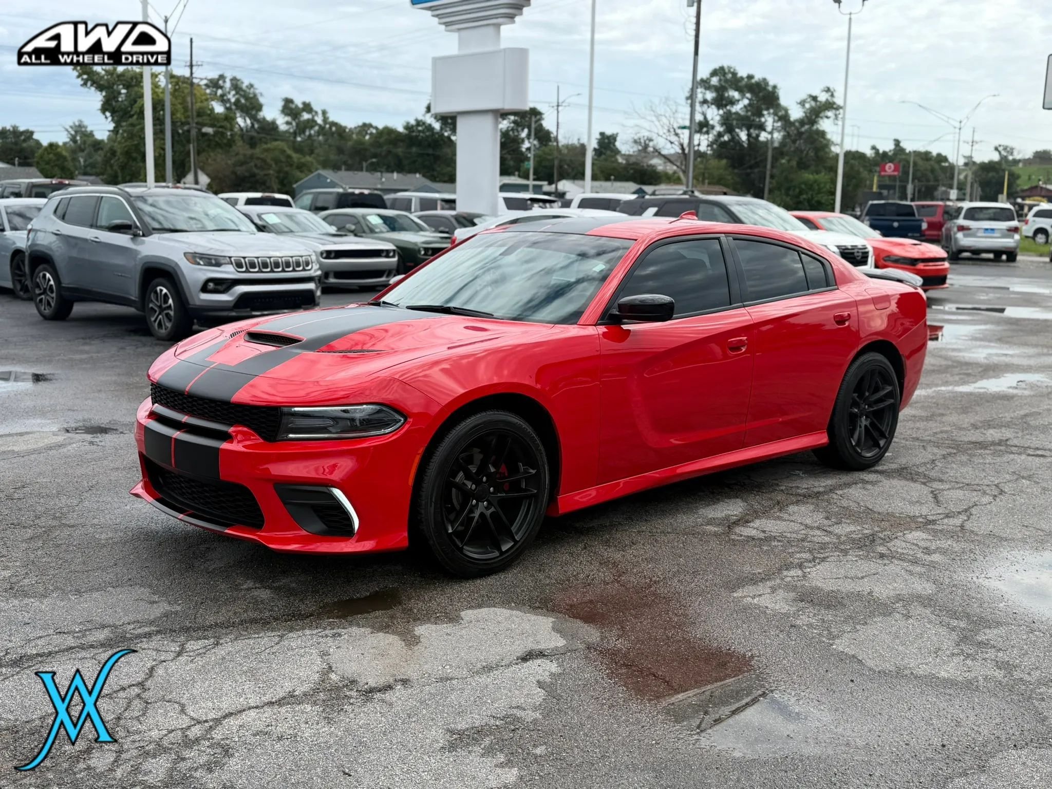 Used 2023 Dodge Charger SXT RWD image 3