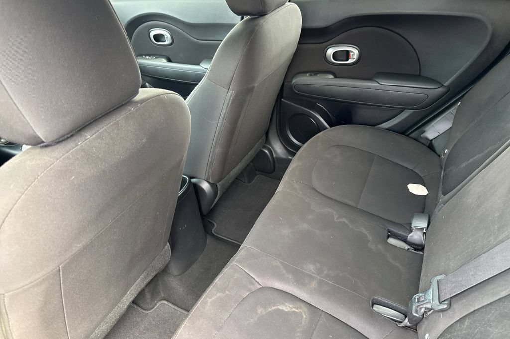 Used 2016 Kia Soul FWD image 12