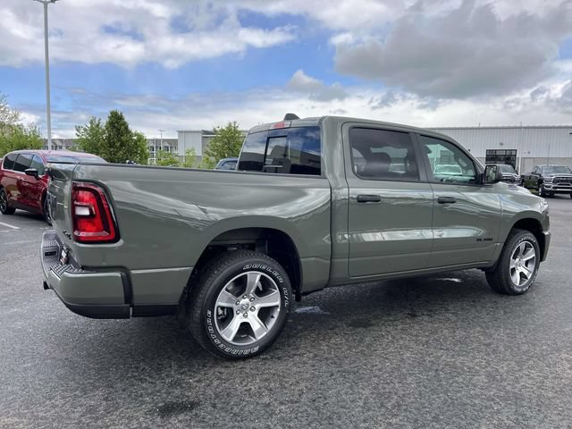 New 2026 RAM 1500 Express AWD/4WD image 8