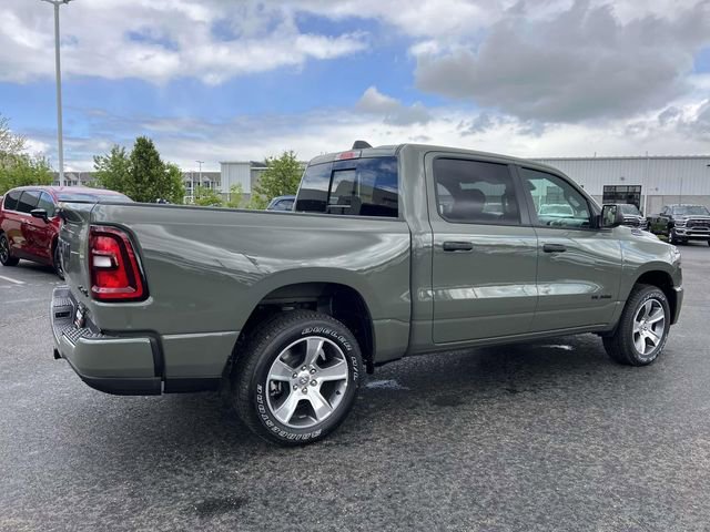 New 2026 RAM 1500 Express AWD/4WD image 8