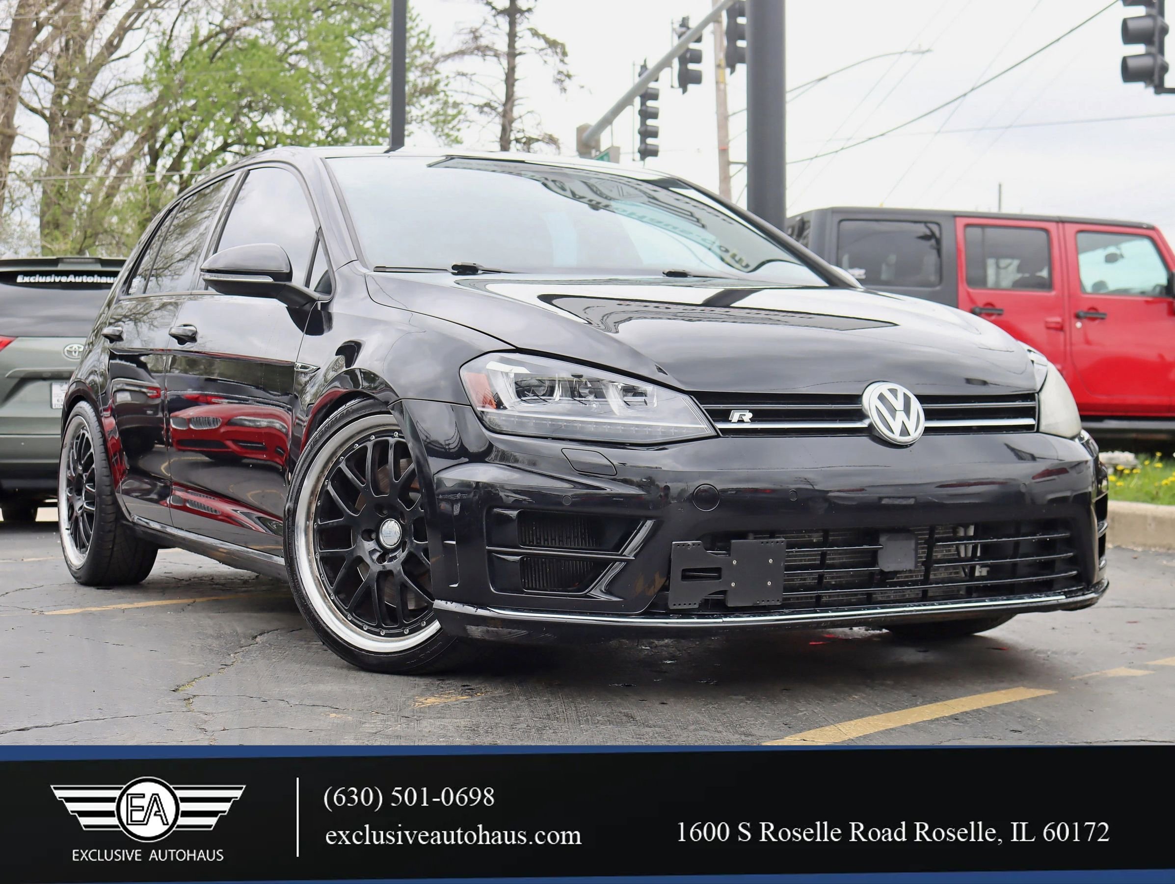 Used 2016 Volkswagen Golf R 4-Door w/ Driver Assistance Package AWD/4WD image 1