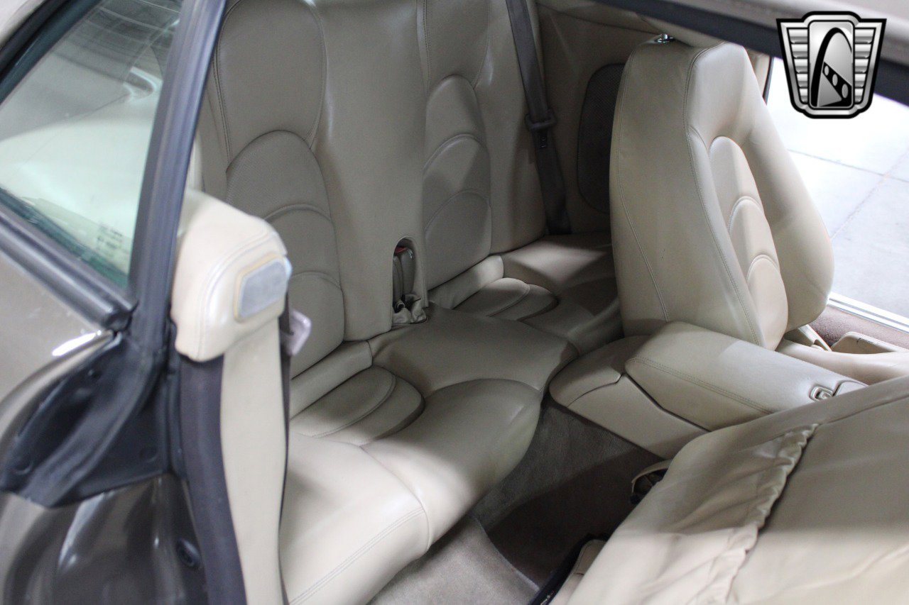 Used 2001 Jaguar XK8 Convertible image 19