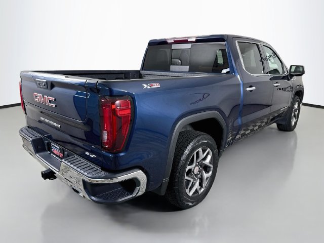 Used 2023 GMC Sierra 1500 SLT w/ SLT Premium Package AWD/4WD image 7